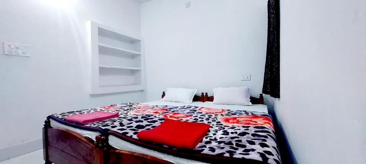 Nilam Guest House Bodh Gaya Exterior foto