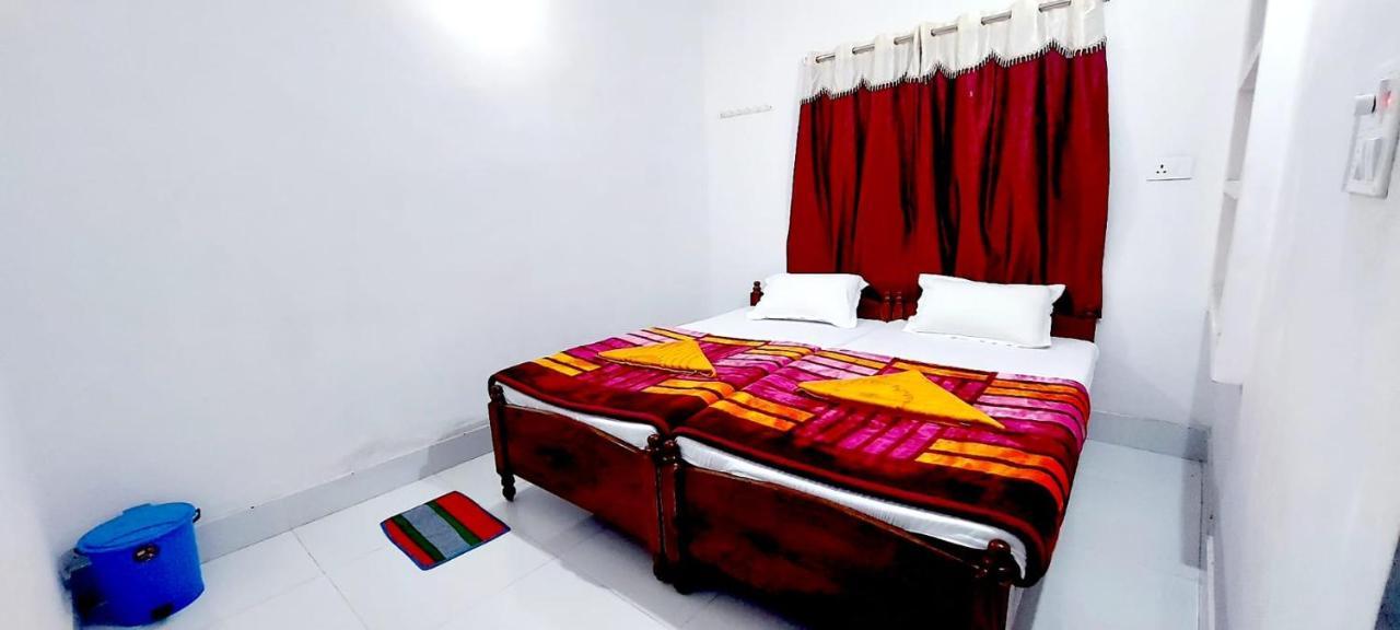 Nilam Guest House Bodh Gaya Exterior foto